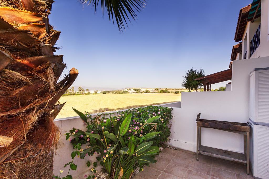 G&E Beach Apartments Polis Екстер'єр фото